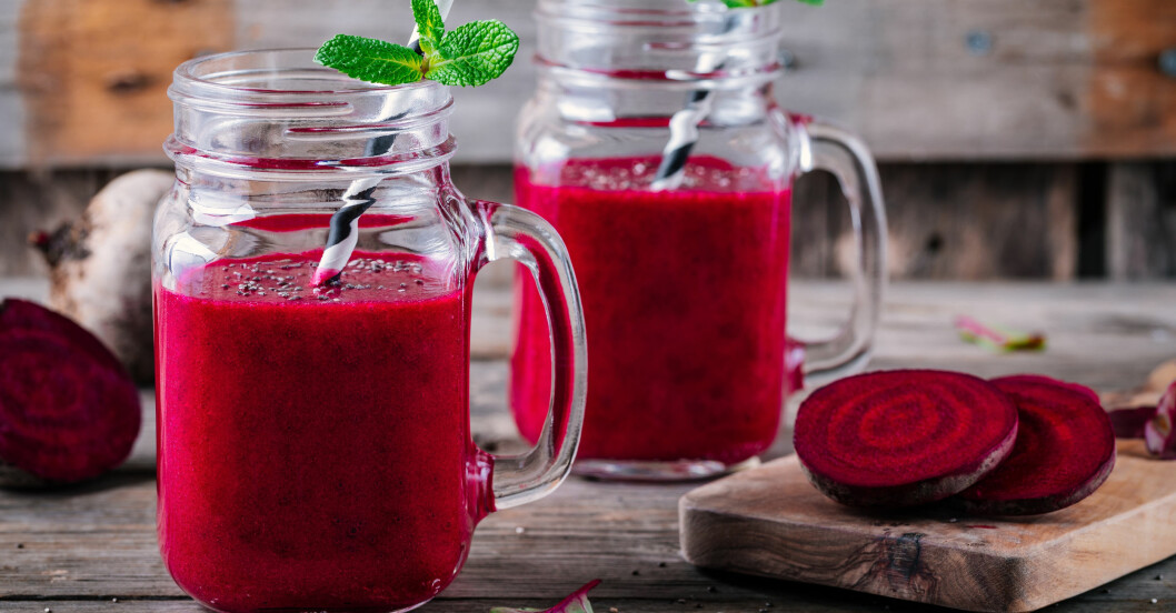 Gör din egna rödbetsjuice och smaksätt med till exempel ingefära och chili. nyttig rödbetsjuice som är bra för blodcirkulation, blodtryck, prestation mm