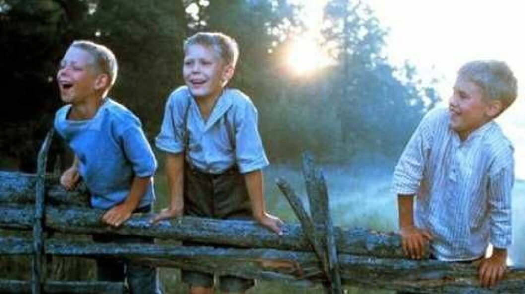 Olle, Lasse och Bosse är pojkarna i Bullerbyn. Barna i Bullerbyn