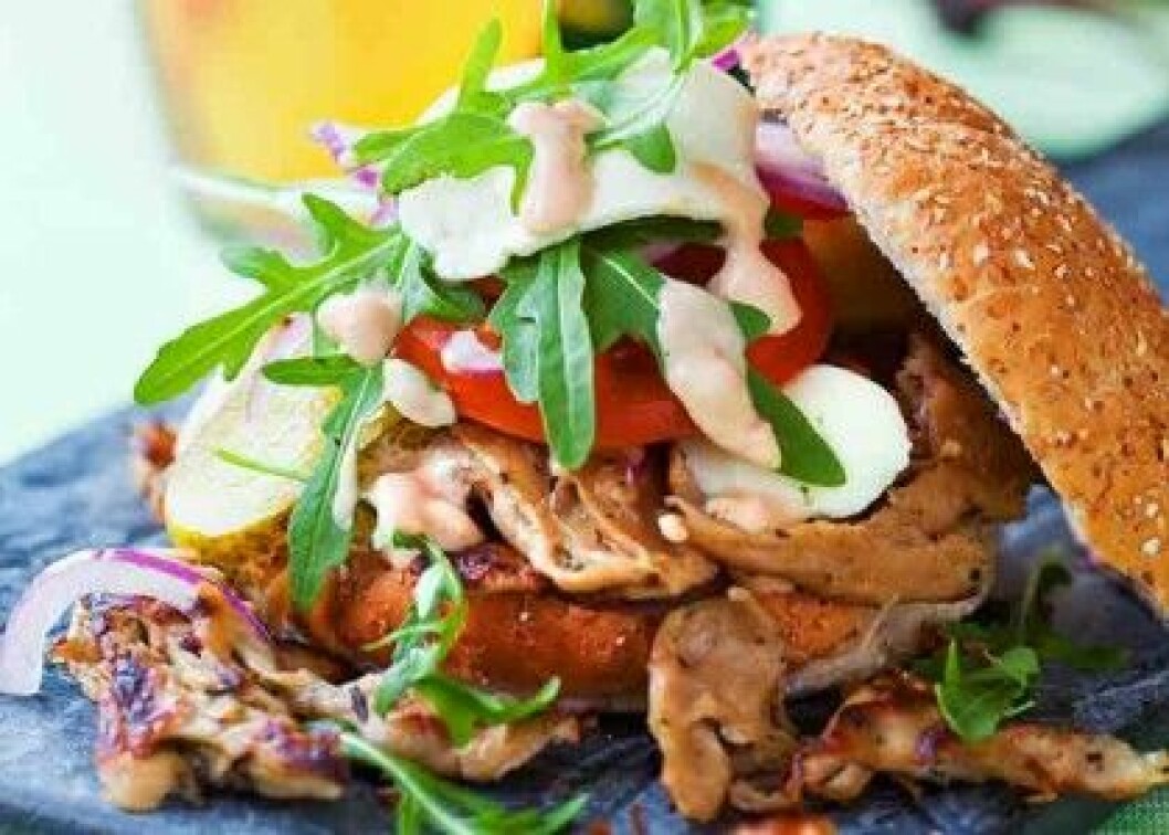 Vegetariska hamburgare: Recept på en smal oumphburgare.