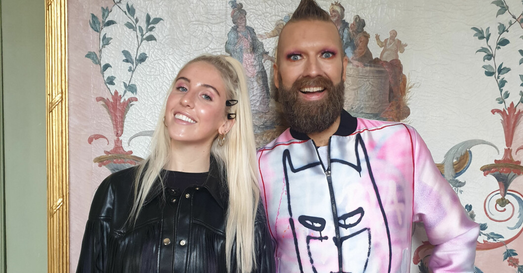 Peg Parnevik och Rickard Söderberg i Hjälp! Jag ska på opera.