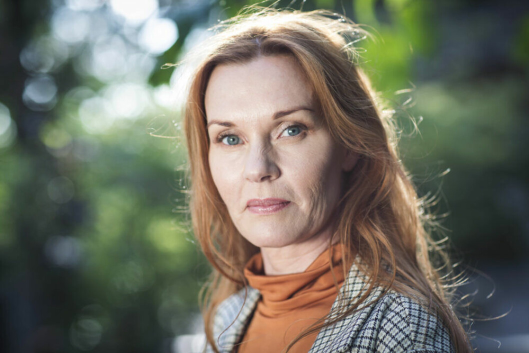 På jobbet och vägen dit och hem blev enda gångerna Pia kunde slappna av. Pia Johansson levde med en psykopat i massa år.
