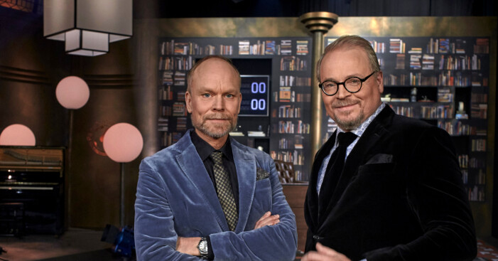 Kristian Luuk och Fredrik Lindström programleder även detta år. Programledarna Kristian Luuk och Fredrik Lindström