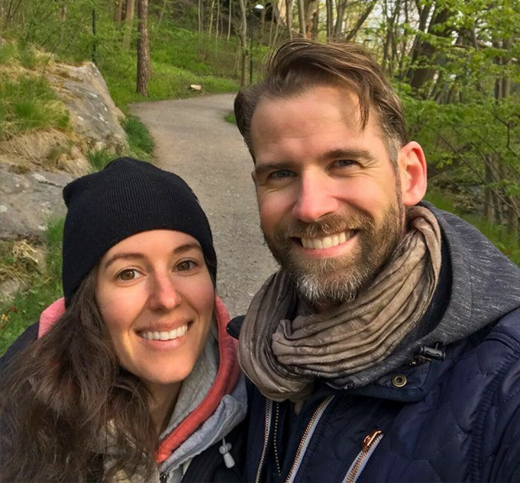 <em>Denna bild skickade jag med mitt tackbrev till sjukhuspersonalen på intensivvården på Södersjukhuset.</em><br><em>Den är tagen i början av maj, ungefär 4 veckor efter min utskrivning, på en av min och Annas dagliga promenader, den kanske allra viktigaste delen i min återhämtning.</em>