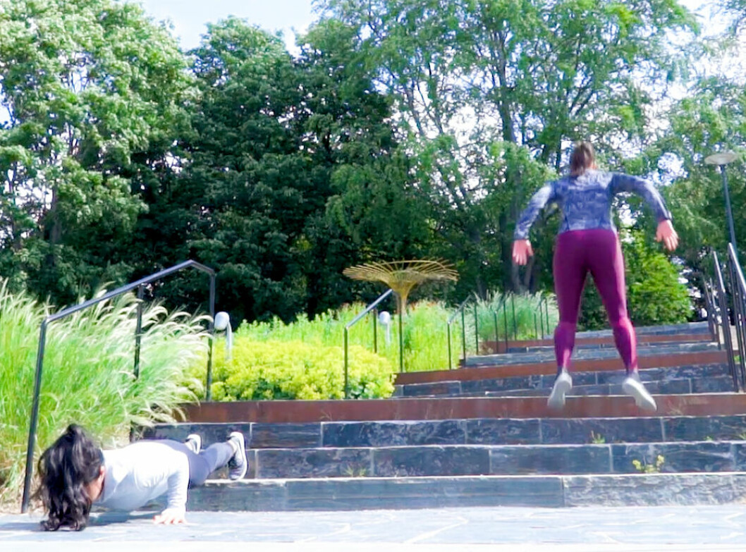 Pushups och jumpsquats – HIIT-träning i trappa 6 övningar