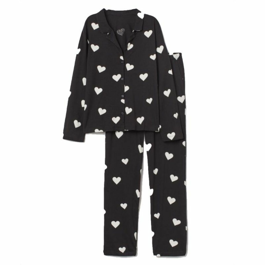 Pyjamas med hjärtan