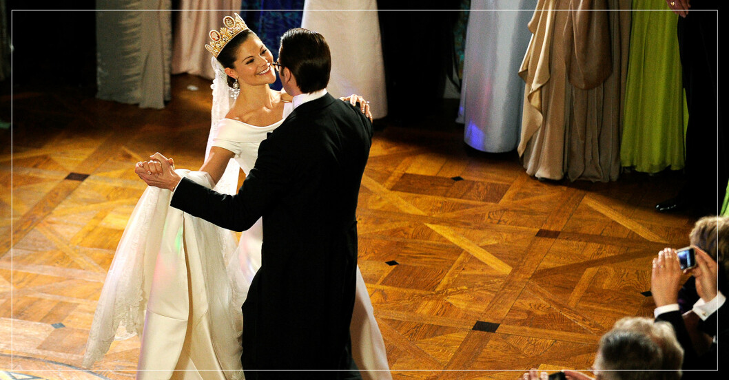Kronprinsessan Victoria och Daniel Westling dansar bröllopsvals.