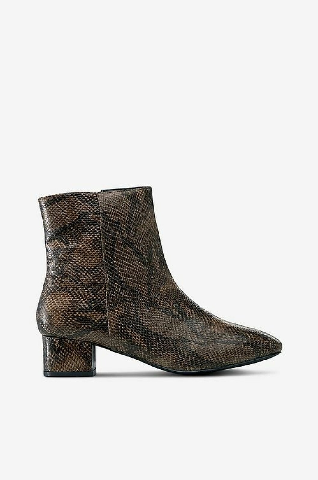 Reptilmönstrade boots från Ellos
