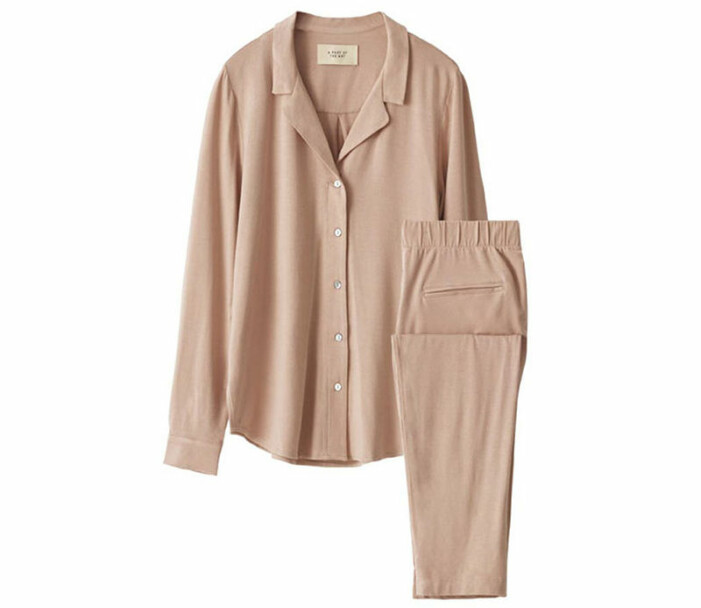 rosa pyjamasset