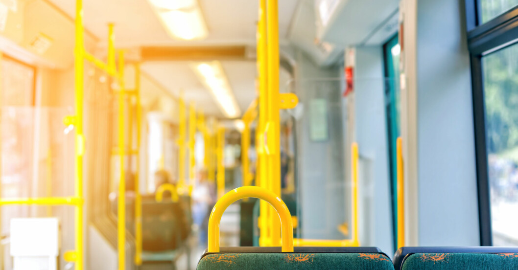 I kollektivtrafiken gäller precis som tidigare att undvika trängsel och bara resa om man måste. Så påverkas kollektivtrafiken av nya restriktionerna
