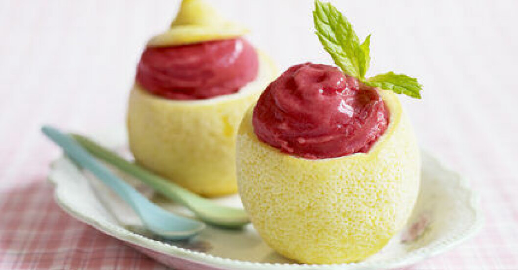 hallonsorbet i citroner