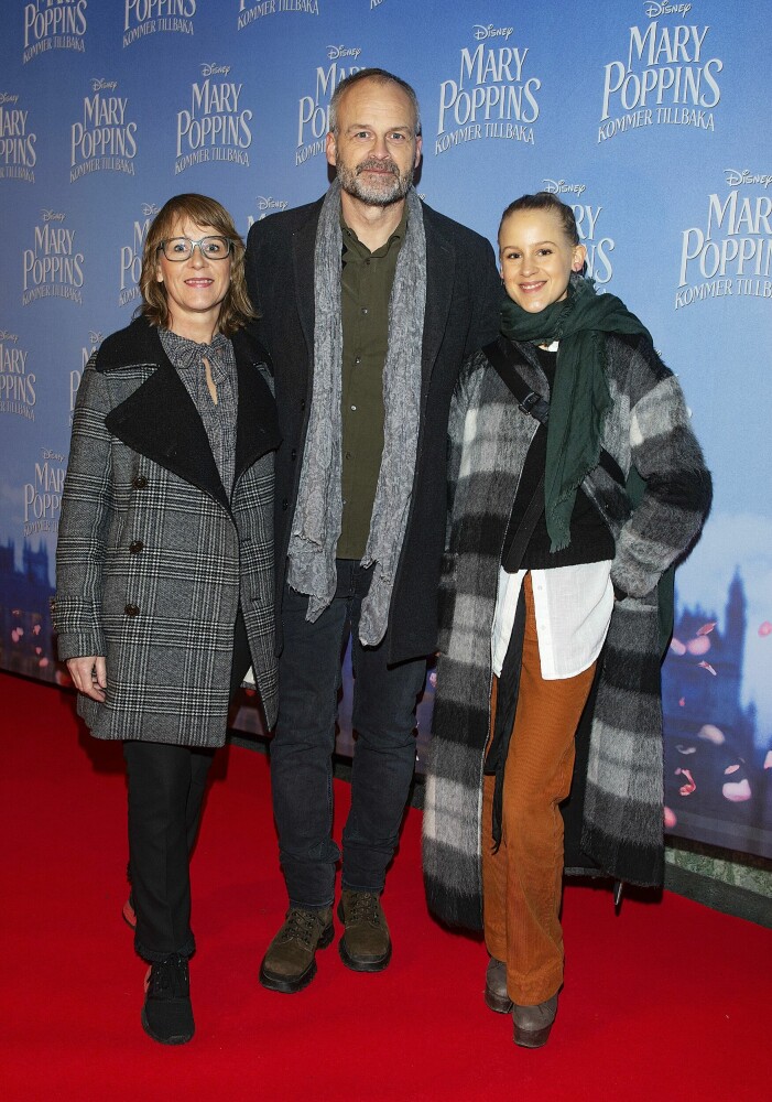 Dottern Josefin på filmpremiär med mamma och pappa. Dottern Josefin på filmpremiär med mamma och pappa.
