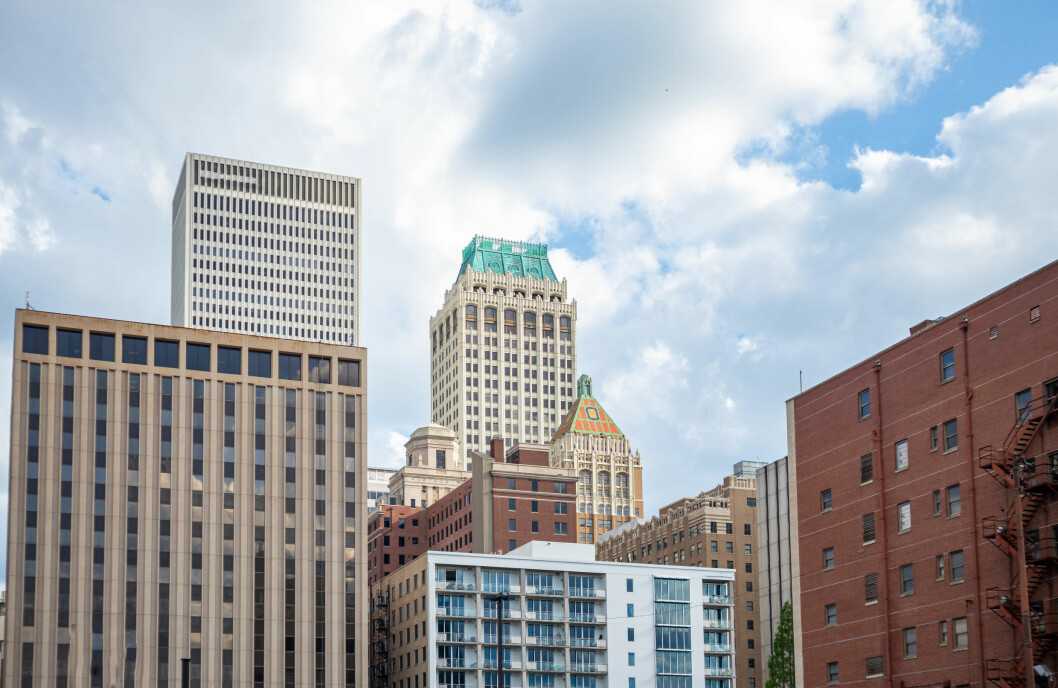 Tulsa i Oklahoma är knappast en avfolkningsbygd. Ändå vill miljonstaden locka till sig nya invånare – med hjälp av ett saftigt ekonomiskt stöd till den som flyttar dit. Tulsa i Oklahoma är knappast en avfolkningsbygd. Ändå vill miljonstaden locka till sig nya invånare – med hjälp av ett saftigt ekonomiskt stöd till den som flyttar dit.