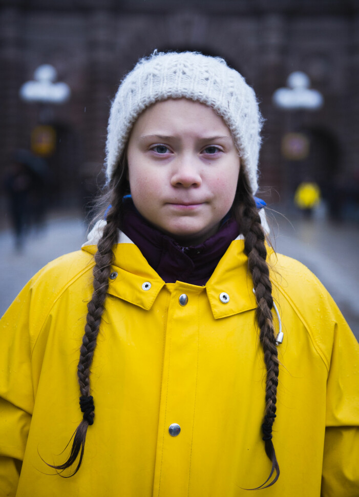 Greta Thunberg startade den internationella klimatrörelsen <span class=" italic" data-lab-italic_desktop="italic">Fridays for future</span> i augusti år 2018, när hon demonstrerade i en skolstrejk utanför svenska riksdagen för att uppmärksamma politikerna på den rådande klimatkrisen. Greta Thunberg startade den internationella klimatrörelsen Fridays for future i augusti år 2018, när hon demonstrerade i en skolstrejk utanför svenska riksdagen för att uppmärksamma politikerna på den rådande klimatkrisen.