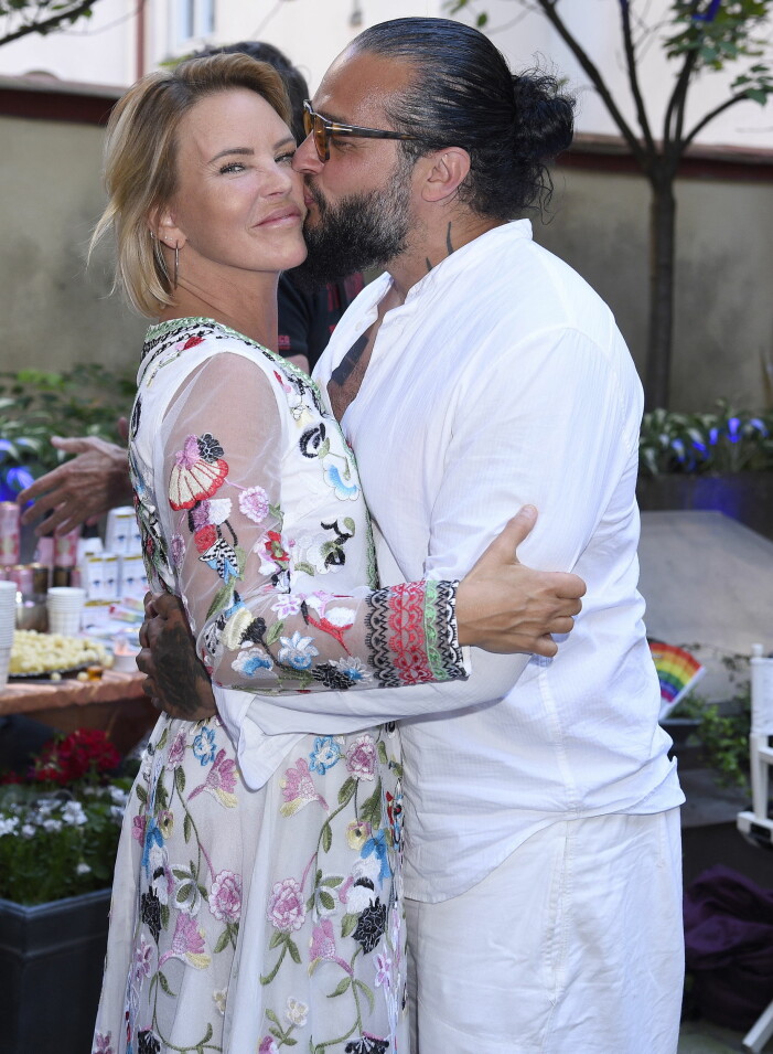 Magdalena Graaf och Louie Marti på sommarvimmel. graaf och nya killen Louie