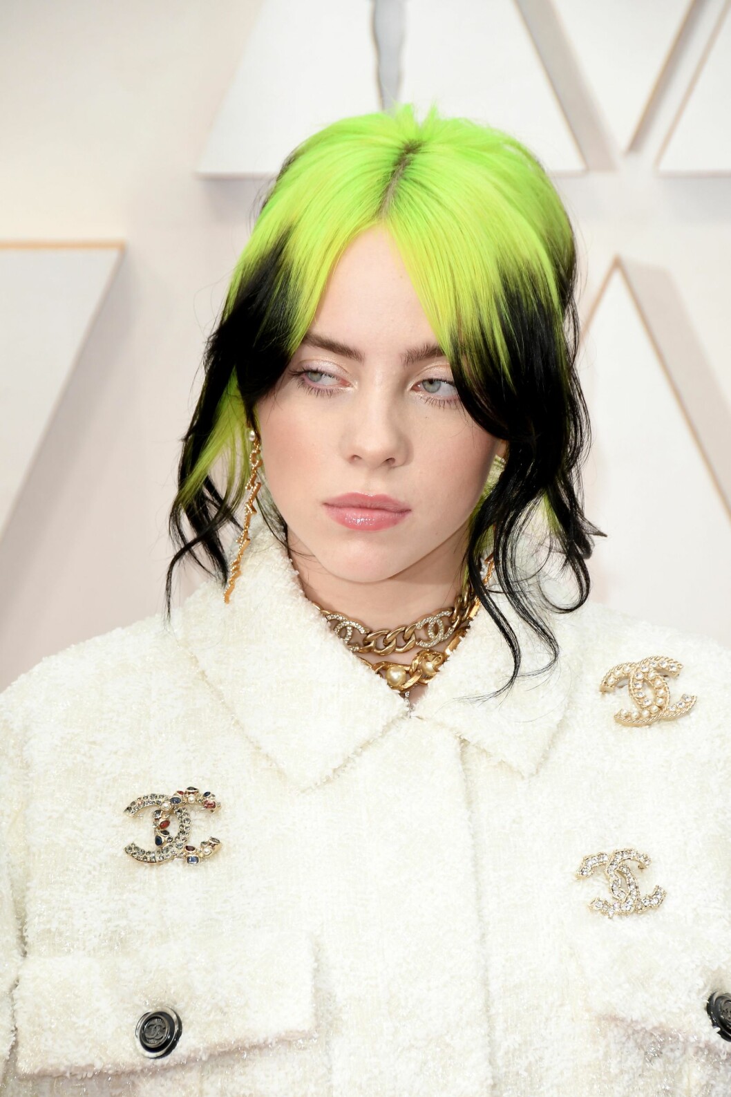 Billie Eilish grönt hår