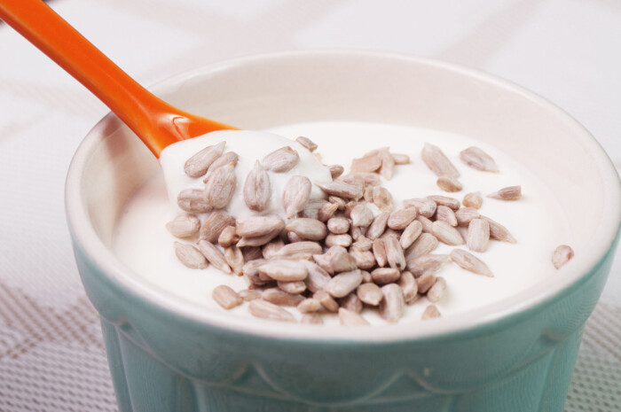 yoghurt med solrosfrön