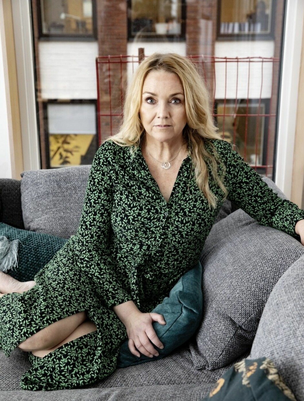Ellinor Persson hade aldrig hört talas om täta bröst förrän hon själv drabbades av bröstcancer. Ellinor Persson hade en cancertumör i bröstet i sex år