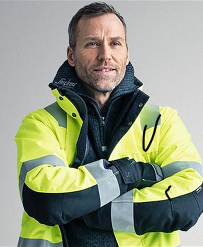 Christian som byggarbetare i reklam. Christian Bauer som byggarbetare i reklamfilm