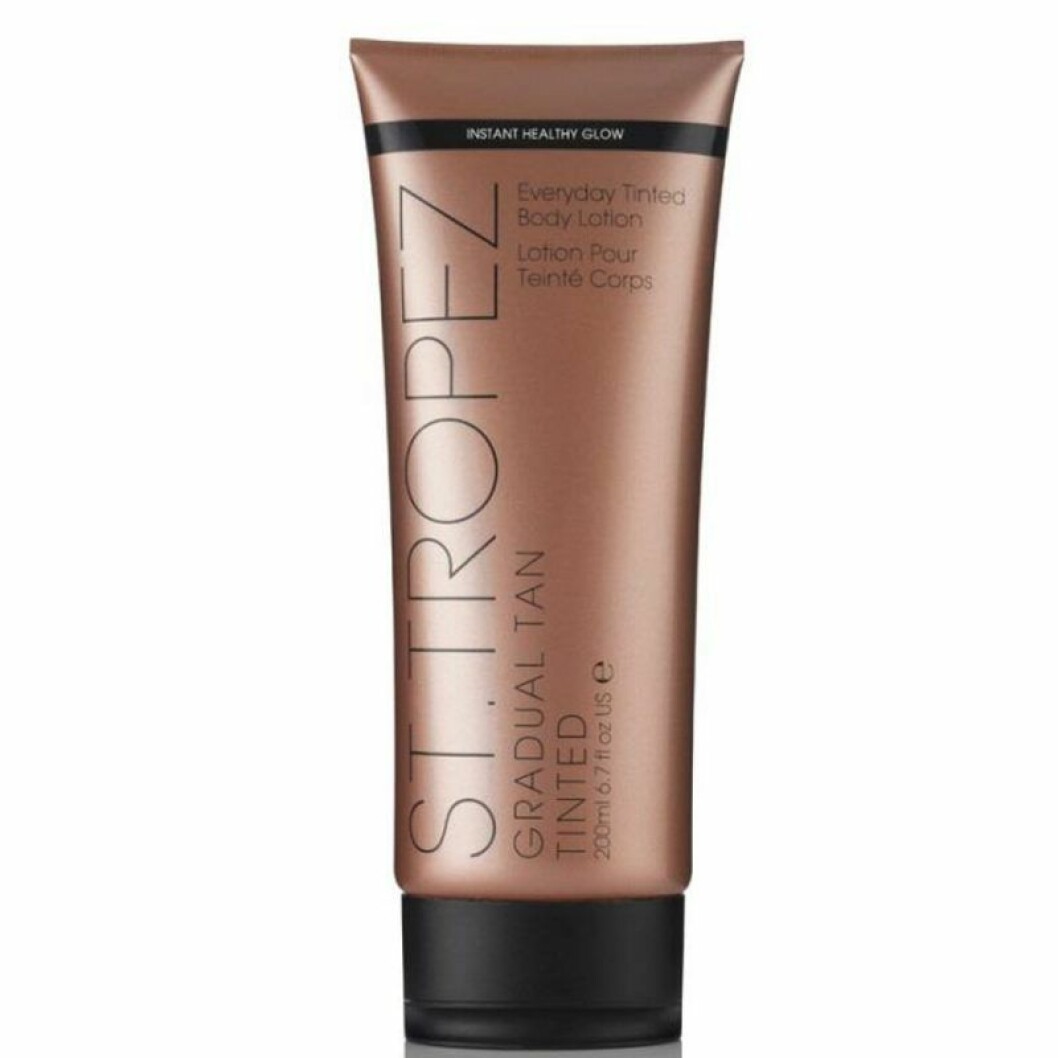 Gradual tan tinted, från St. Tropez. <a href="https://track.adtraction.com/t/t?a=1117786221&as=1213658115&t=2&tk=1&epi=boostabrannan&url=https://www.lyko.se/st-tropez/st-tropez-gradual-tan-tinted-body-lotion-1" target="_blank" rel="noopener">Här kan du köpa den</a>. St tropez hudotion