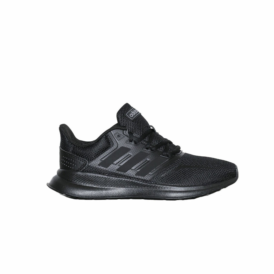 Löparskor från Adidas, <a href="http://clk.tradedoubler.com/click?p(17833)a(3025659)g(17114610)url(http://https://nelly.com/se/kl%C3%A4der-f%C3%B6r-kvinnor/sportkl%C3%A4der/tr%C3%A4ningsskor/adidas-sport-performance-200230/runfalcon-79442-0014/)" target="_blank" rel="noopener">499 kronor</a>. svarta löparskor från adidas