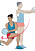 kvinna tränar mage och bål med en övning med rotation