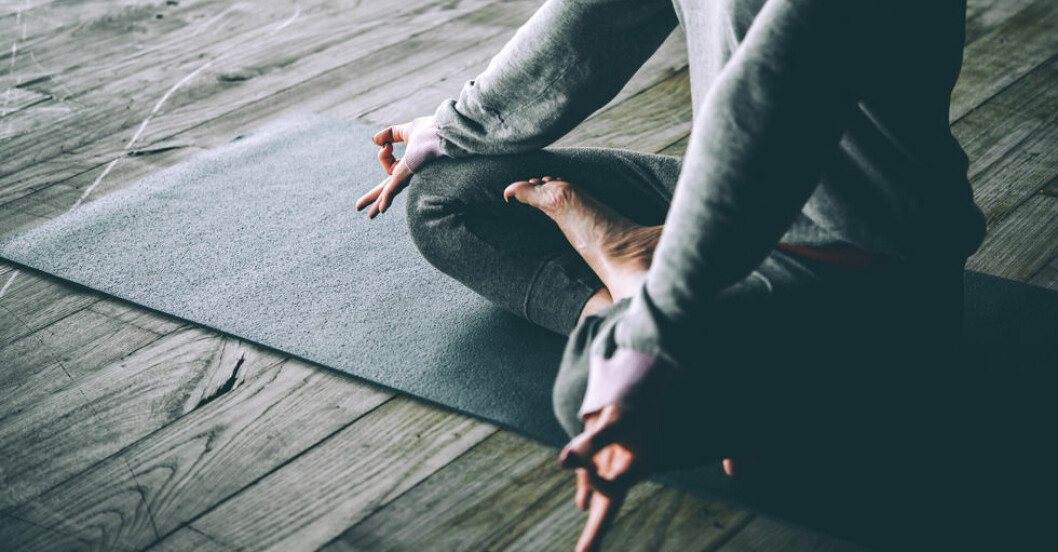 Yoga kan hjälpa mot reumatiska besvär.
