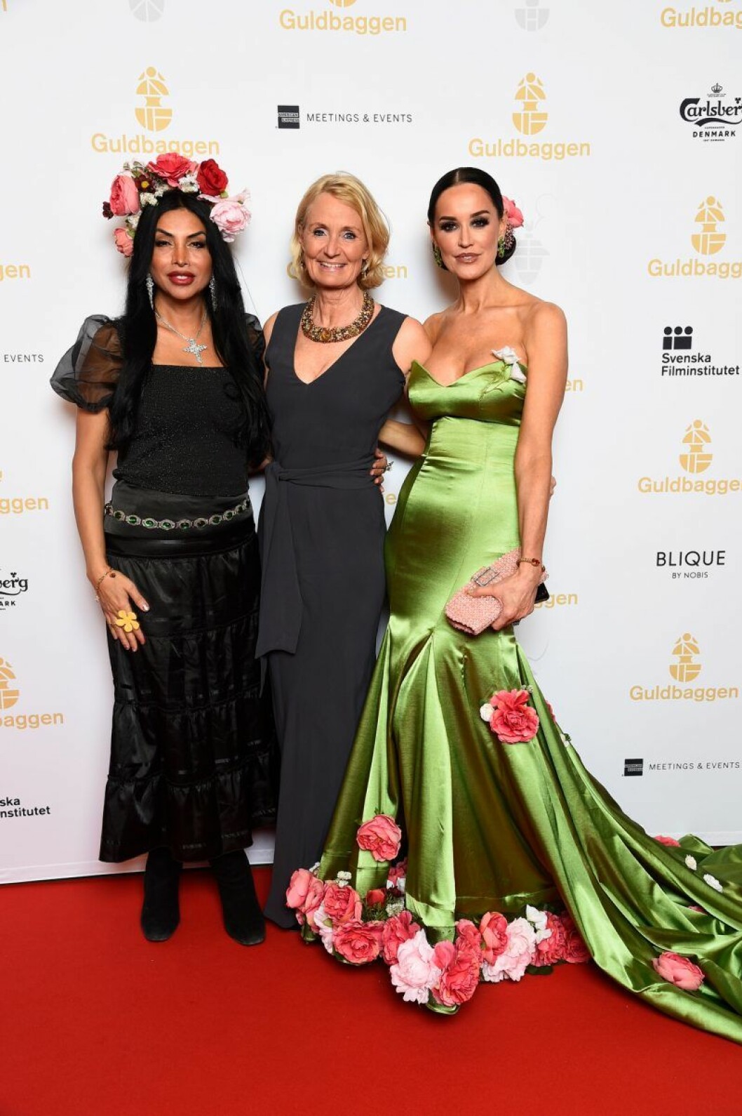 Zinat Pirzadeh, Bibi Rödöö och Beba Jonsson på röda mattan på Guldbaggegalan 2020